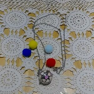 Aromatherapy necklace pendant with chain and balls for essential oils